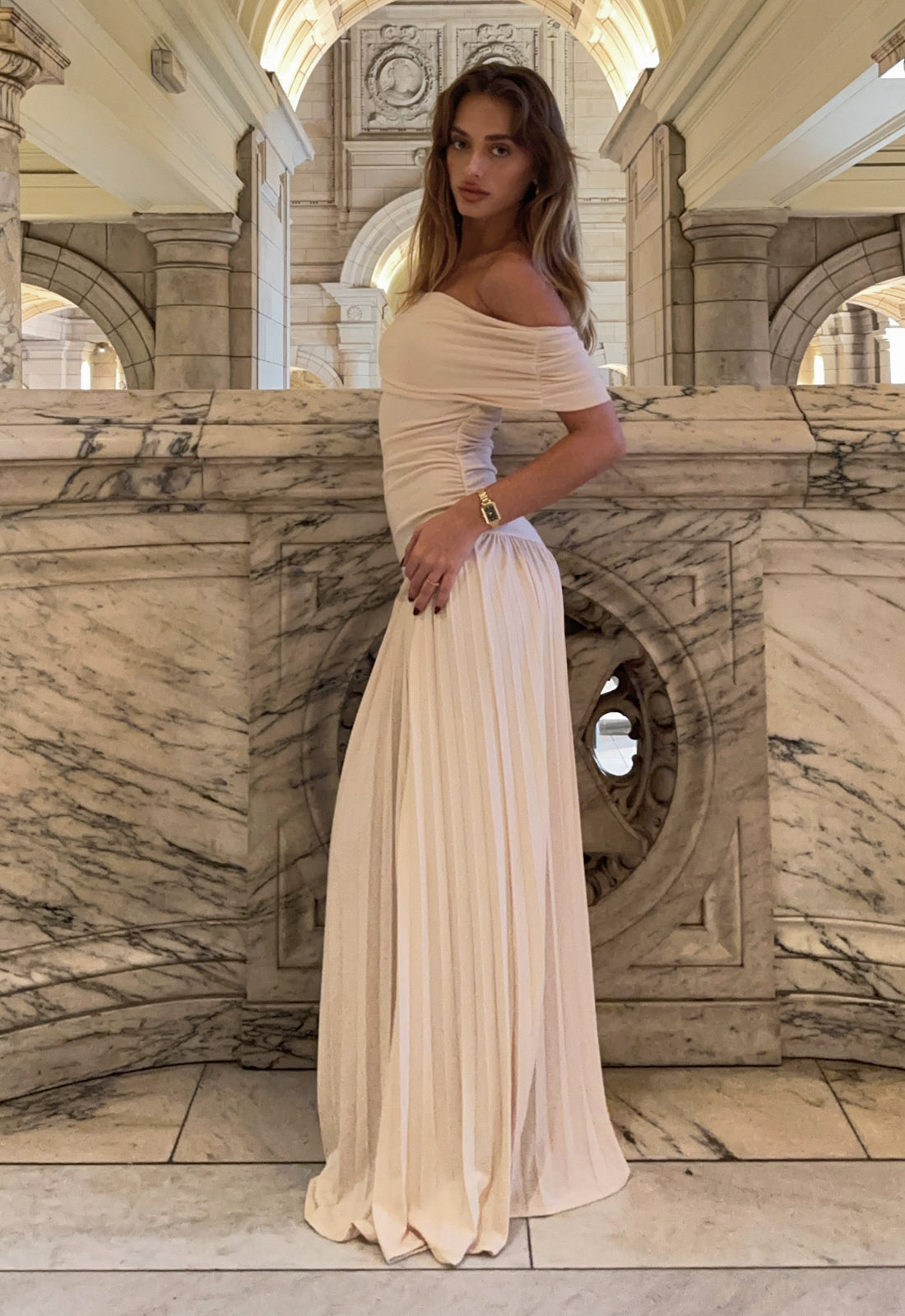 Lioness Field Of Dreams Maxi Cream Hire – Fitzroy Hire